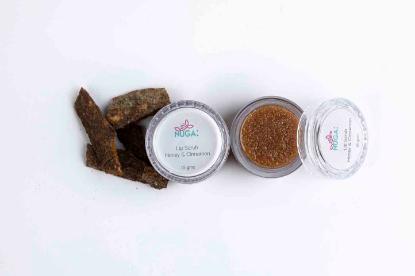 Picture of Nuga Lip Scrub Honey & Cinnamon